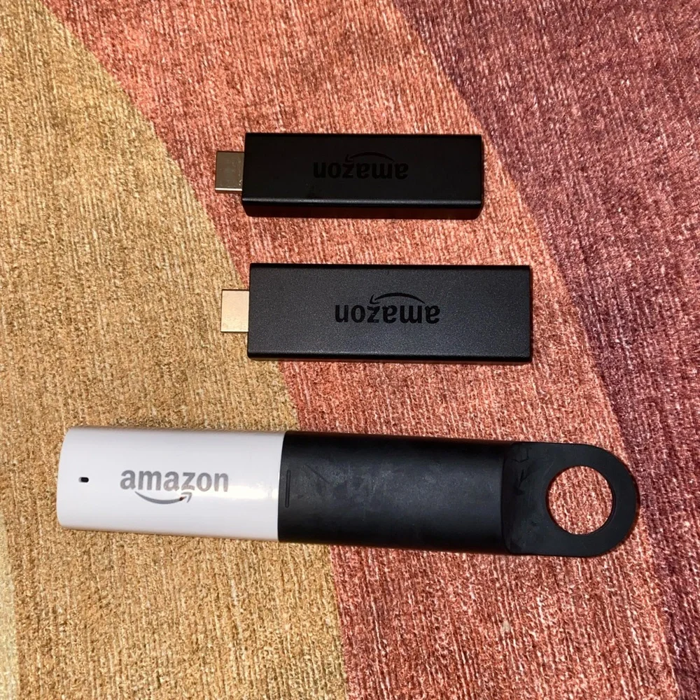 Amazon fire stick bundle NWT